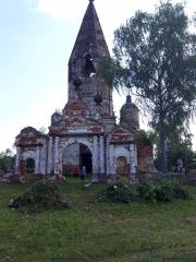 Субботник в селе Остров