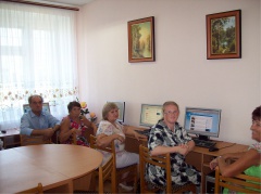 Компьютерная грамотность для пенсионеров в КЦСОН "Ветеран".