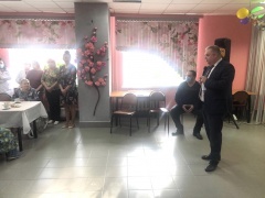 Глава района поздравил с 8 марта коллектив и подопечных комплексного Центра социального обслуживания «Ветеран» 