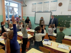Глава района посетил Среднюю школу № 2 им. Д.В. Крылова