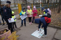 Госавтоинспекторы напоминают гражданам о грамотном и ответственном поведении на проезжей части.