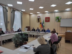 Сегодня Глава района Андрей Сергеичев провел очередное совещание, на котором рассмотрели вопрос о предварительных итогах выполнения показателей оценки эффективности деятельности ОМСУ «Рейтинг-76» за 2022 год