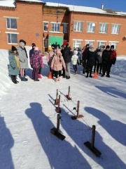 Спортивный праздник в МОУ "Вышеславской ОШ", в рамках здорового образа жизни. 