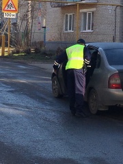             Госавтоинспекторы продолжают проведение целевых профилактических мероприятий, направленных на выявление нарушений перевозок несовершеннолетних.