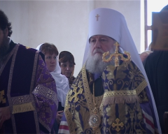 На крыше храма Покрова Богородицы вновь появились купола