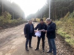 Глава района проверил ход работ по ремонту дороги ул.Патова – ул.Сосновая.