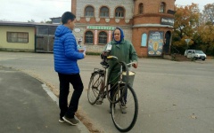 "Ваших лет золотая россыпь"