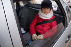 Сотрудники Госавтоинспекции продолжают проведение целевых профилактических мероприятий «Автокресло-детям».