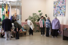 Тепло сердец в твореньях рук.